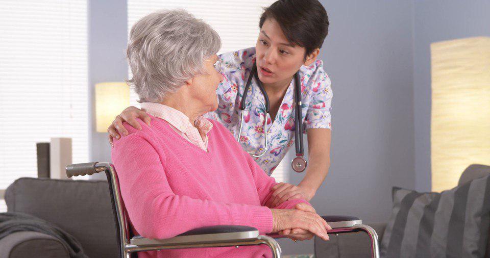 Caring Tips: How To Talk to a Loved One or Patient with Dementia